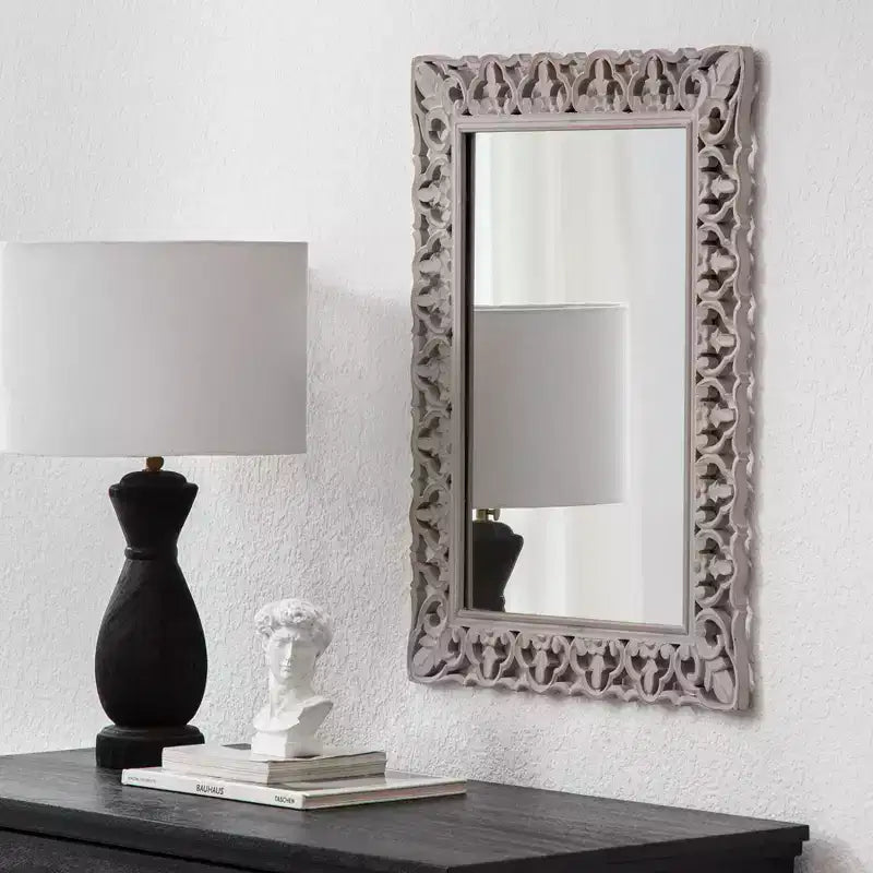 Specchio da parete botanico intagliato grigio, 25" x 19"