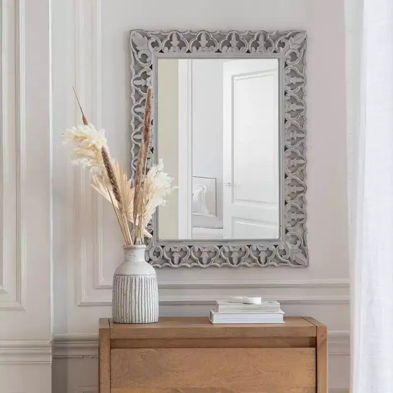 Specchio da parete botanico intagliato grigio, 25" x 19"