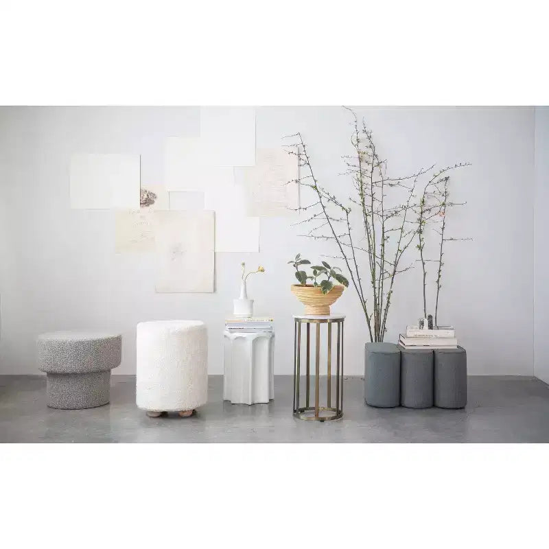 Pouf quadrato in velluto di cotone con profilo a contrasto – Poggiapiedi rivestito color crema con base in legno di pino, capacità 150 kg