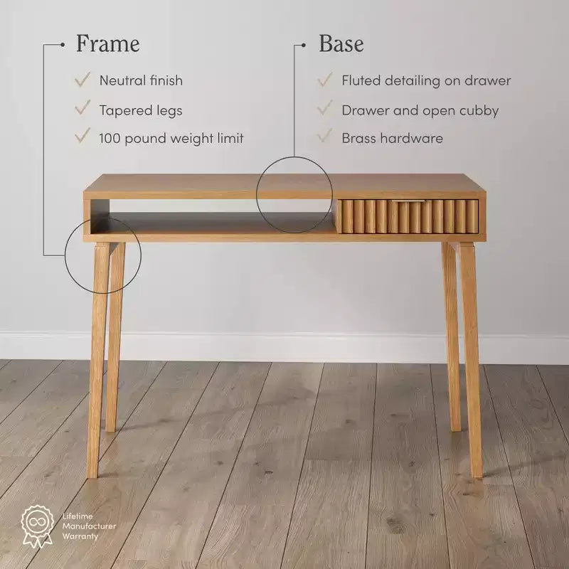 Scrivania Boho scanalata in legno con cassetto e scomparto aperto, Marrone Naturale – Superficie impiallacciata, Struttura in legno, 78,7 cm A x 109,2 cm L x 61 cm P