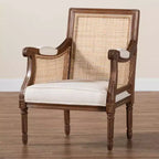 Poltrona con accenti in tessuto e legno Desmond Bali & Pari