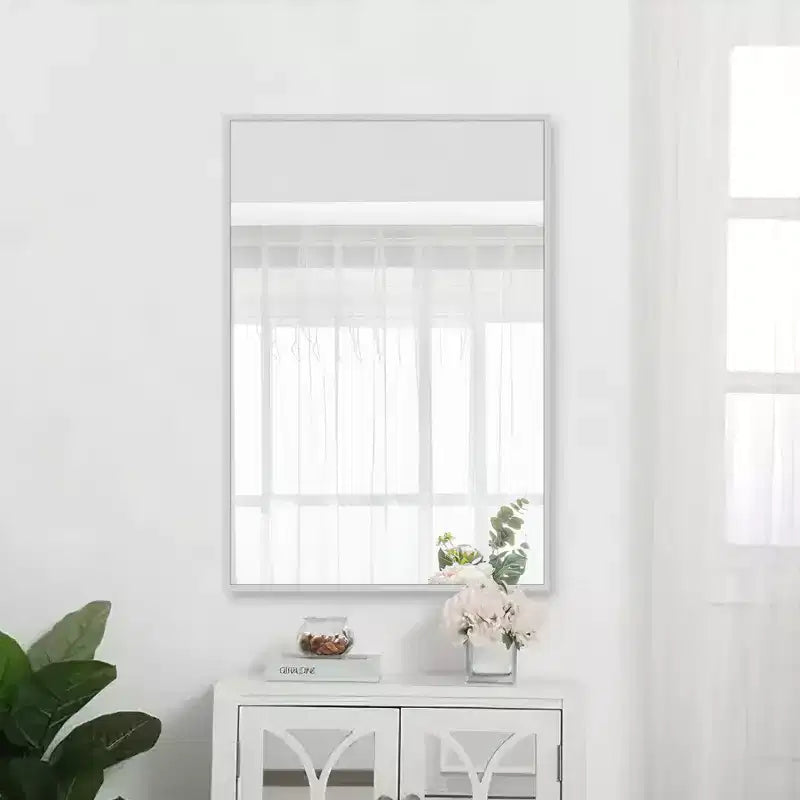 Specchio da parete decorativo rettangolare con cornice moderna in metallo