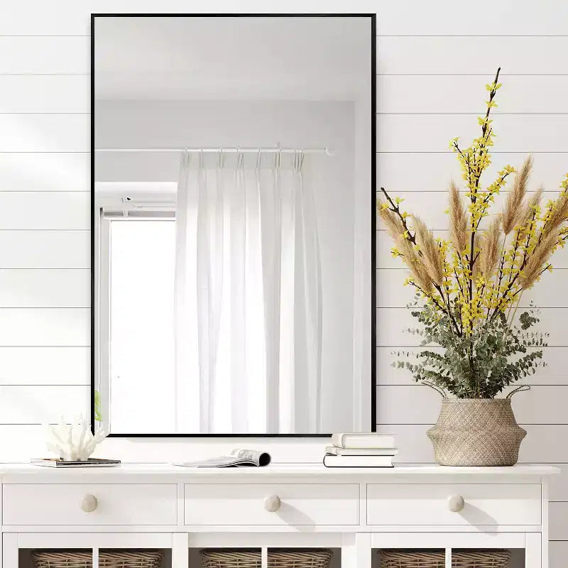 Specchio da parete decorativo rettangolare con cornice moderna in metallo