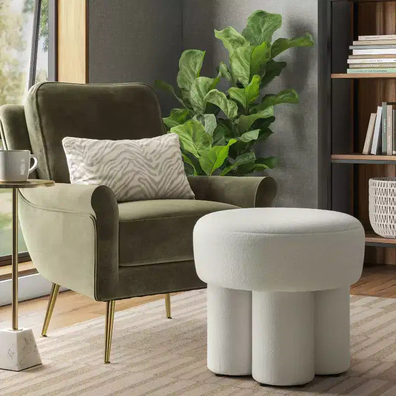Sgabello Pouf Accent Completamente Imbottito in Bouclé