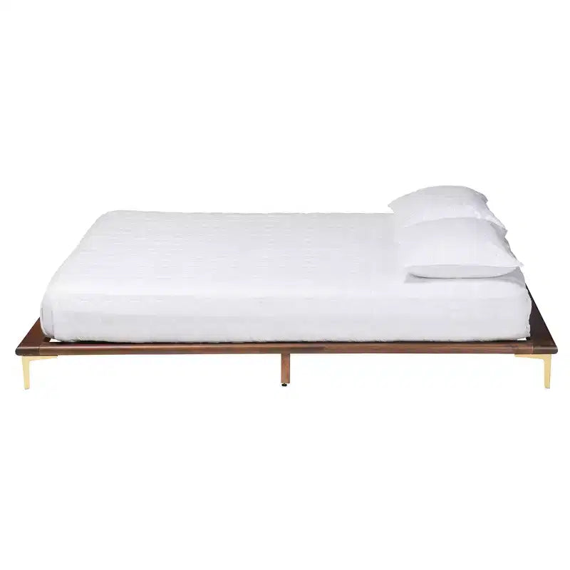 Struttura letto king size in stile moderno di metà secolo
