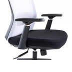 Sedia da ufficio in rete con altezza regolabile, base girevole, supporto lombare e funzione di inclinazione